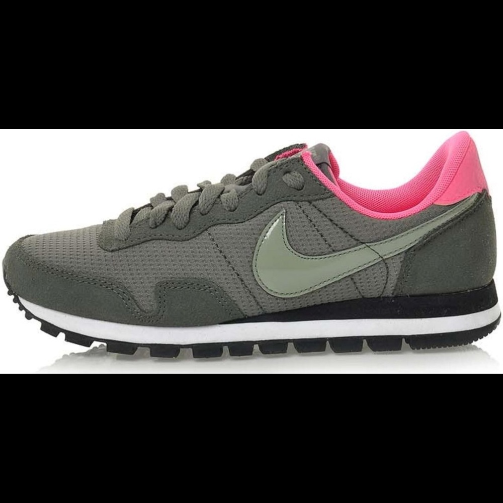 Womens Nike Air Pegasus 83. Style #407477-010. River rock pink
